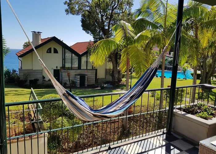 Reids Gardens Luxury Flat In Madeira Island
