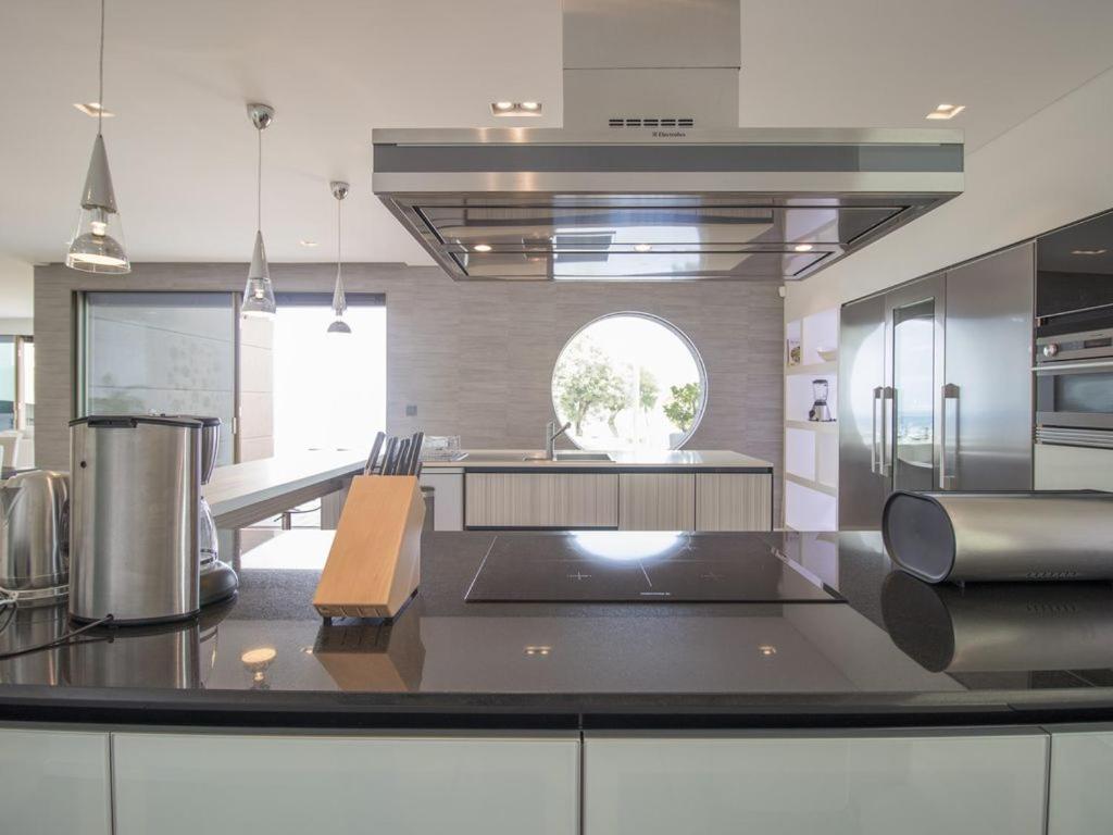 Madeira Luxo - Superb Luxury Seaviews Hot-tub 10 Guests Villa