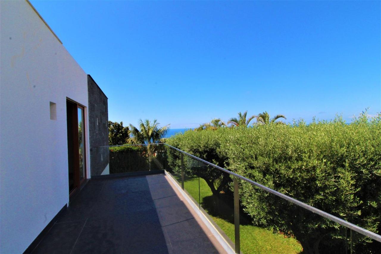 Victoria With Private Heated Pool Villa