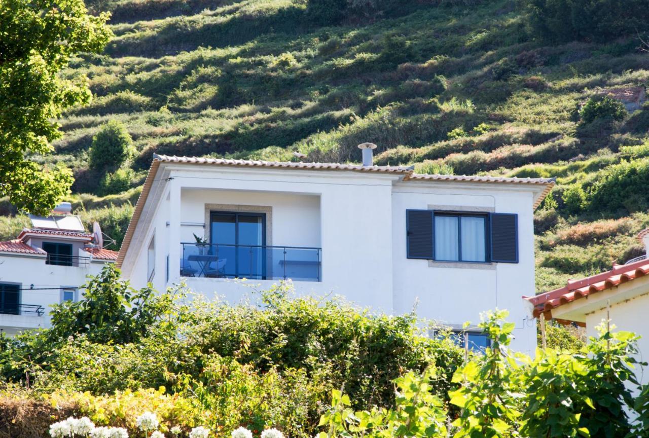 “venik House” Sea_mountains_relaxing_barbecue * Funchal (Madeira)