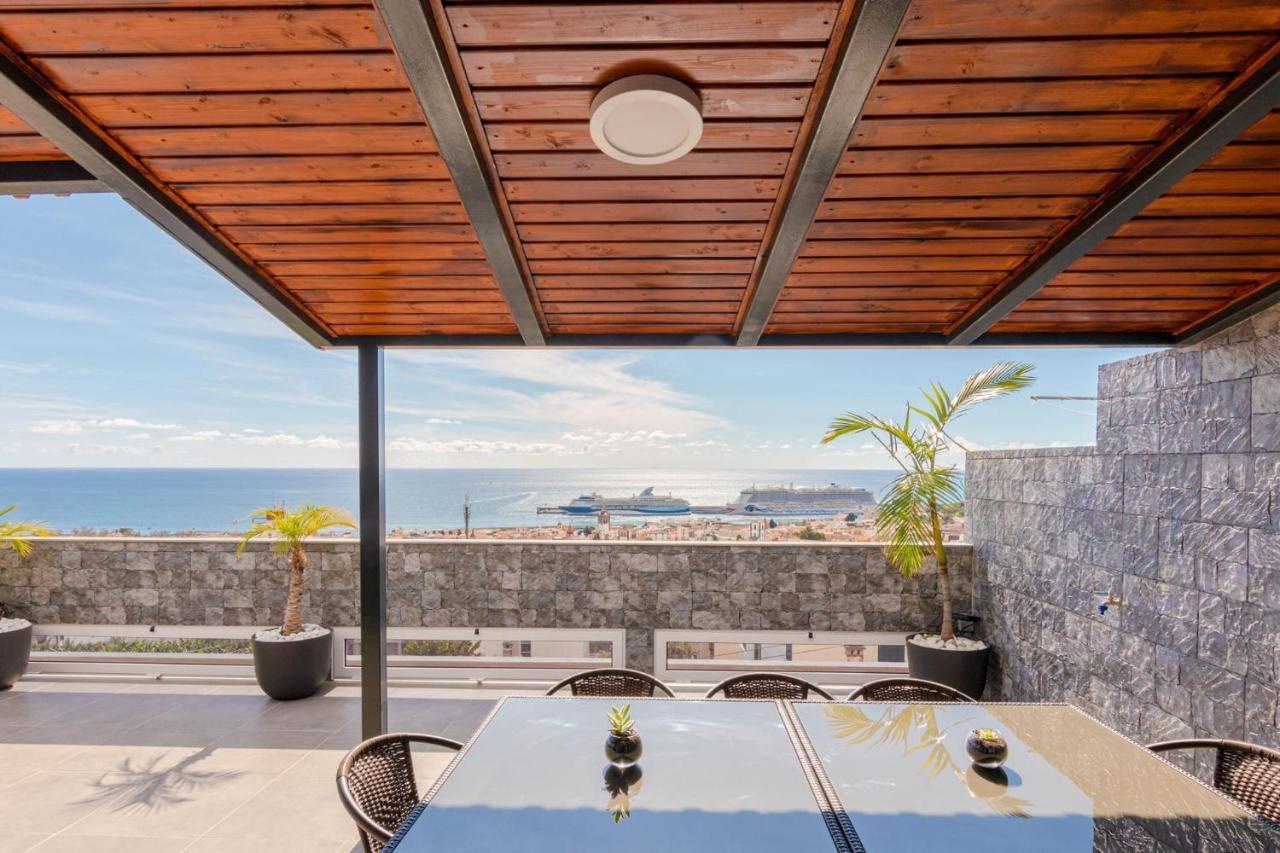 Flowers Island House 2