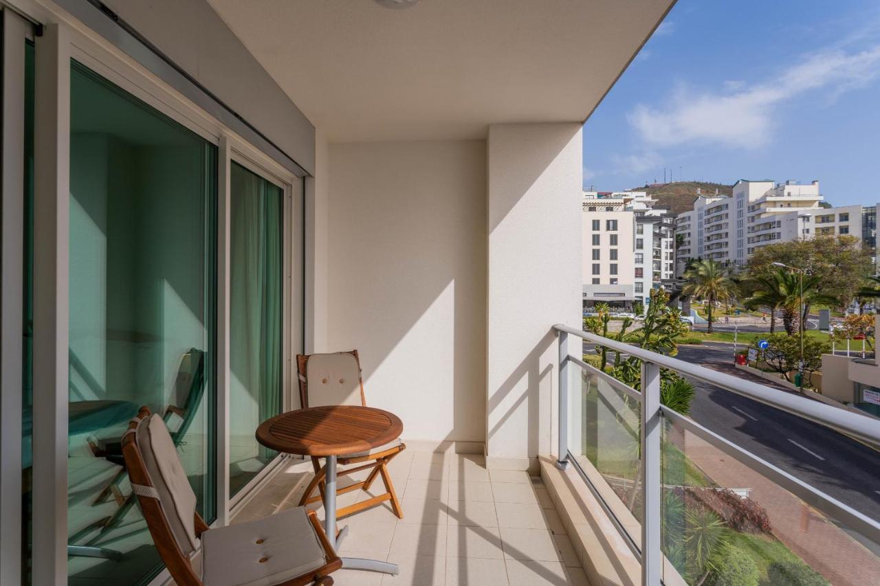 Flh Balcony With Sea View Apartment