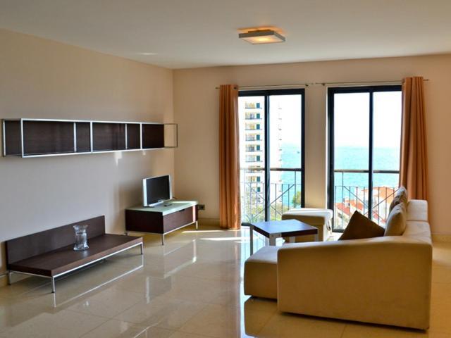 Apartamento Torres Forum *
