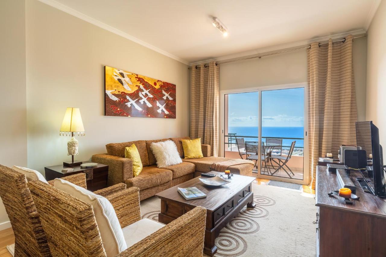 Stylish With Balcony And Amazing Views Over And The Sea Funchal (Madeira)