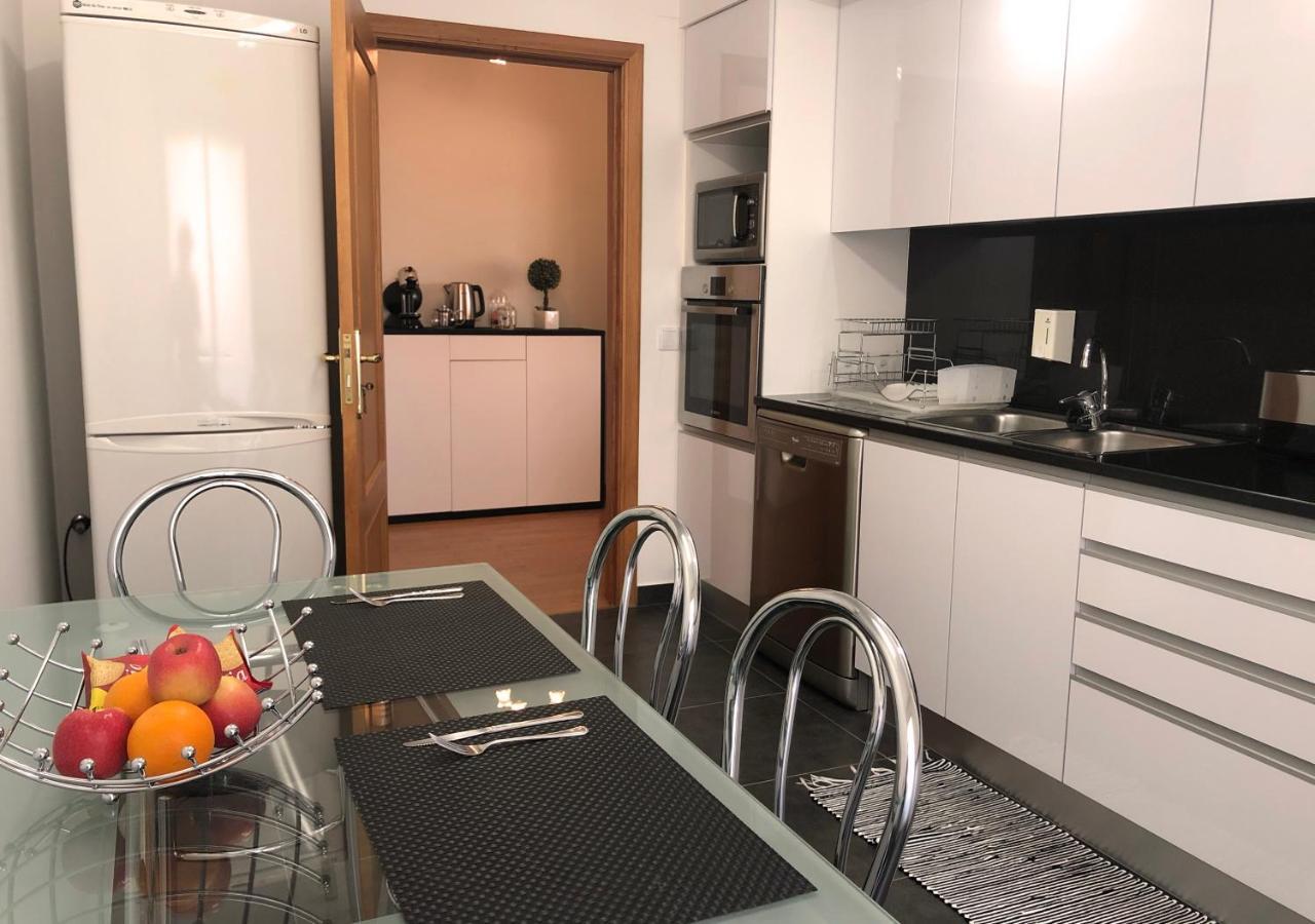 Dona I House - In With Free Parking Apartment *