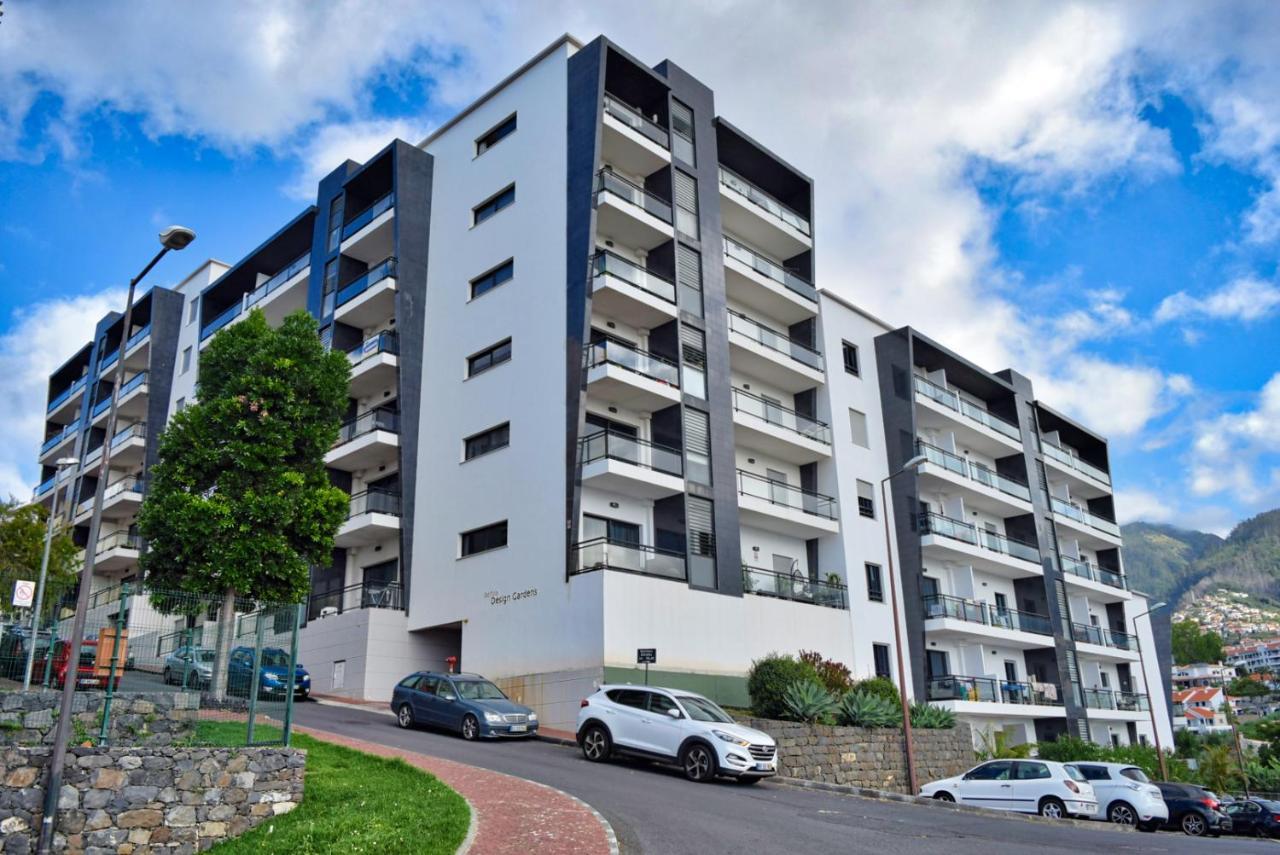 Design Gardens, A In Madeira Apartment