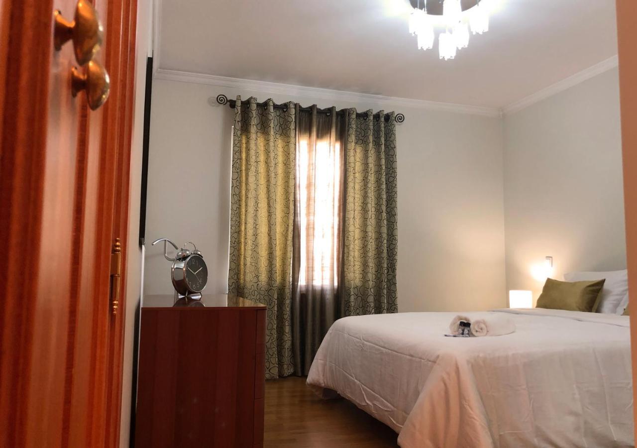 Dona I House - In With Free Parking Apartment *