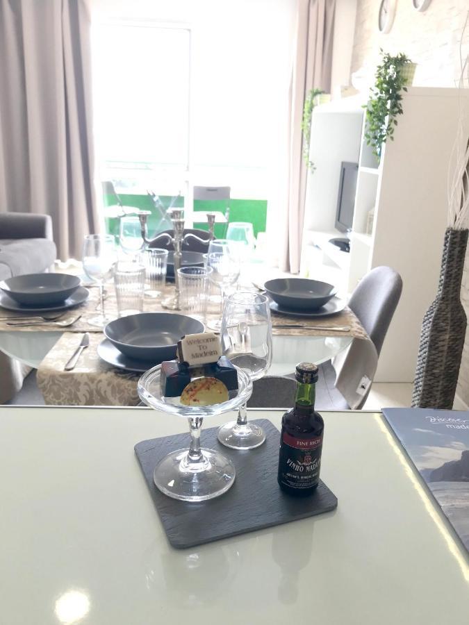 Charming In With Sea And Mountain View 70 M² * Funchal (Madeira)