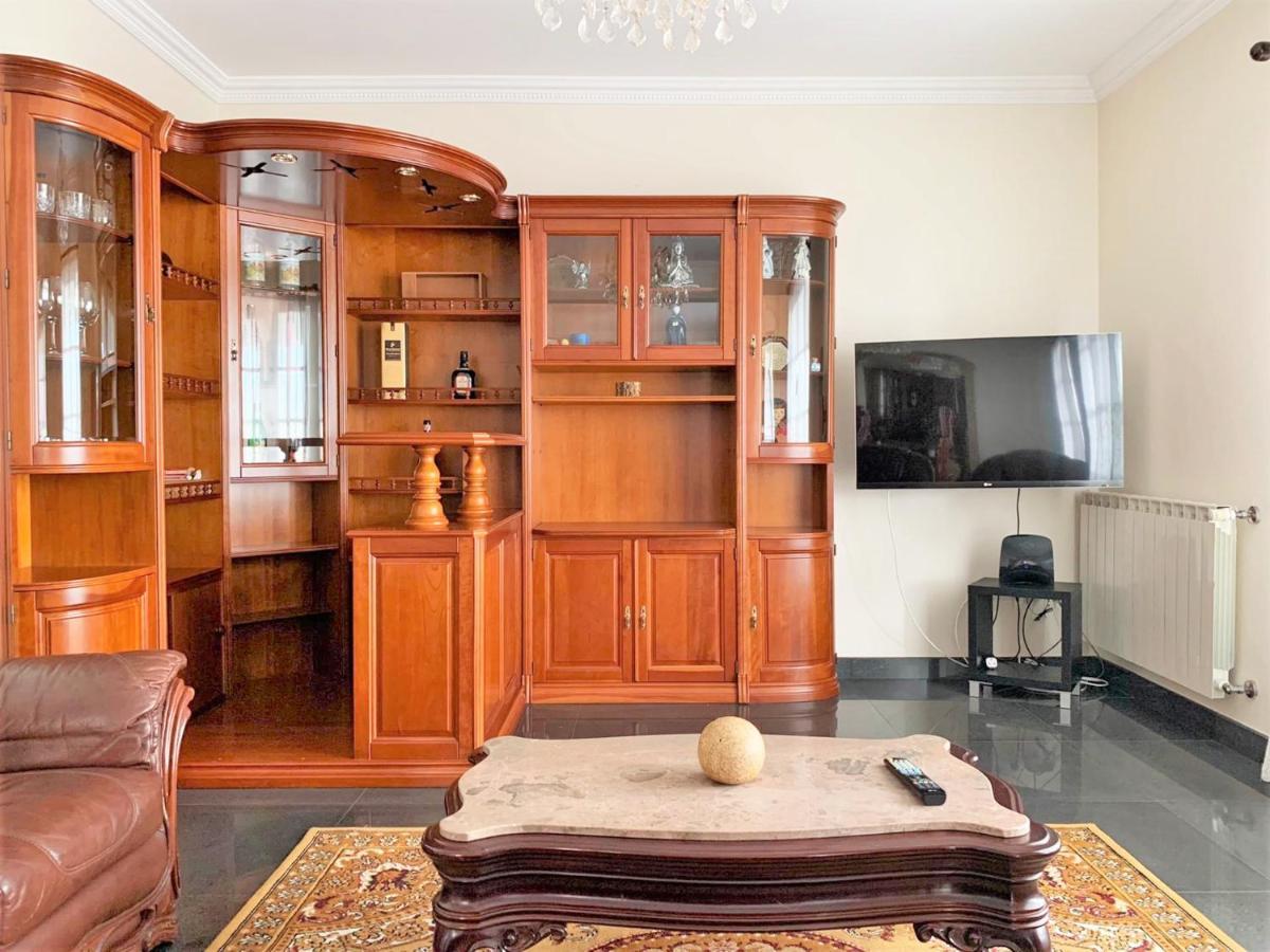 With Panoramic Harbor View Holiday home