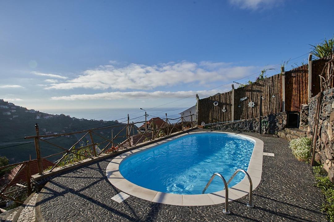 Ga281 Chalet Funchal (Madeira)