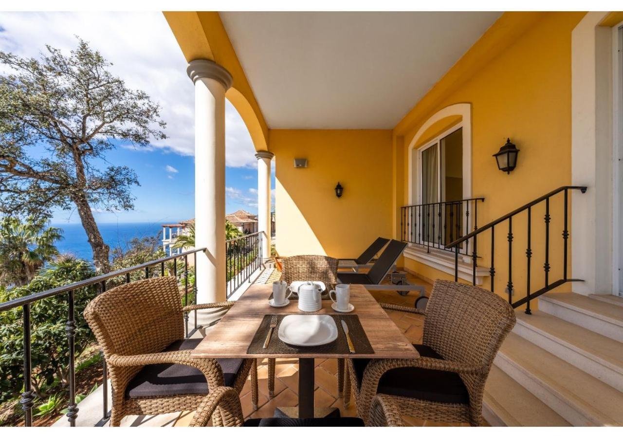 Apartment Palheiro Village In *