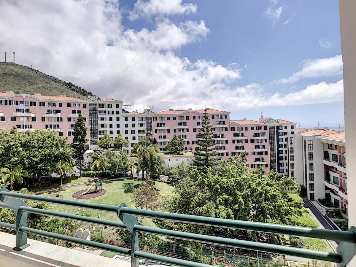 Paradise By Lovelystay Apartment *