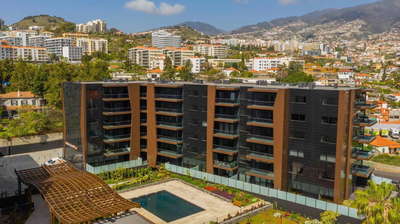 Apartment Modern 2 Bedroom Flat In Condo With Swimming Pool