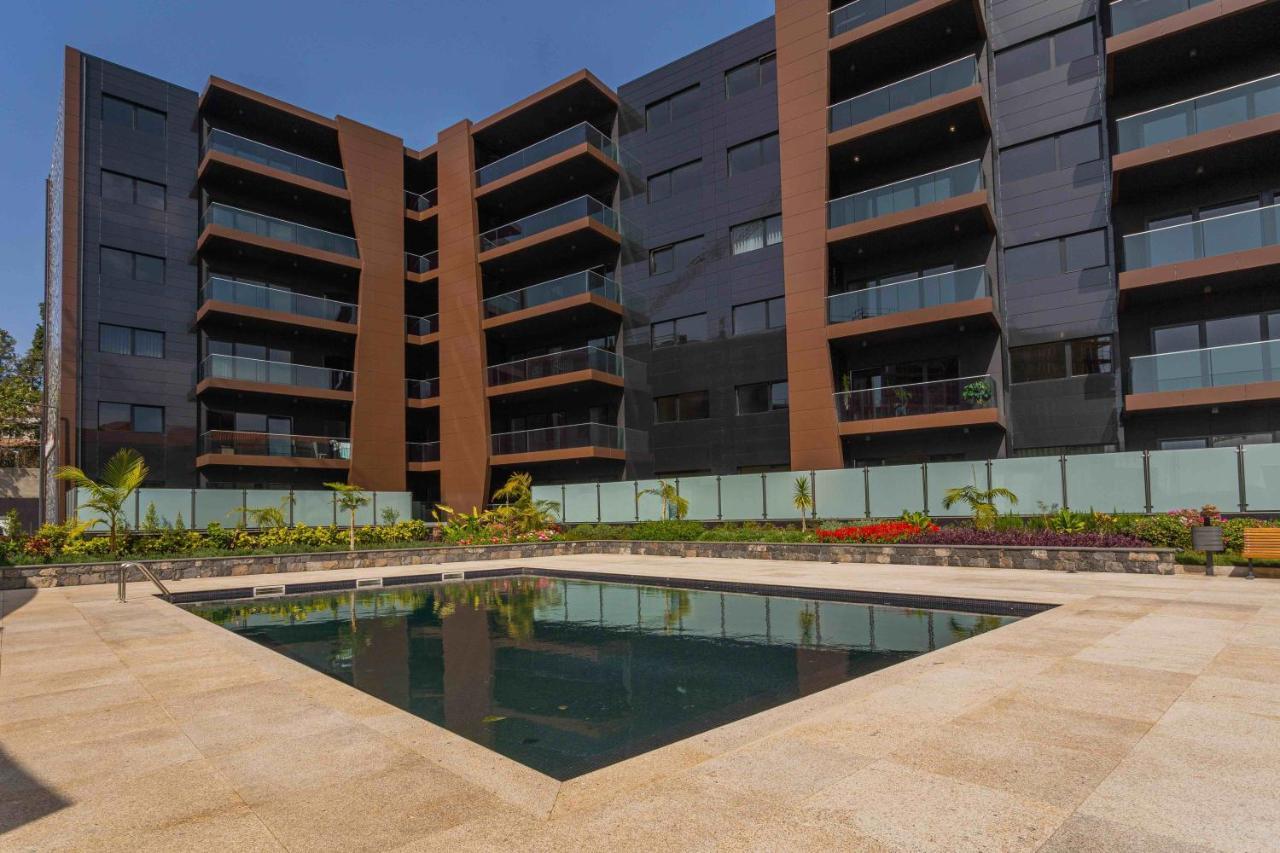 Modern 2 Bedroom Flat In Condo With Swimming Pool Funchal (Madeira)