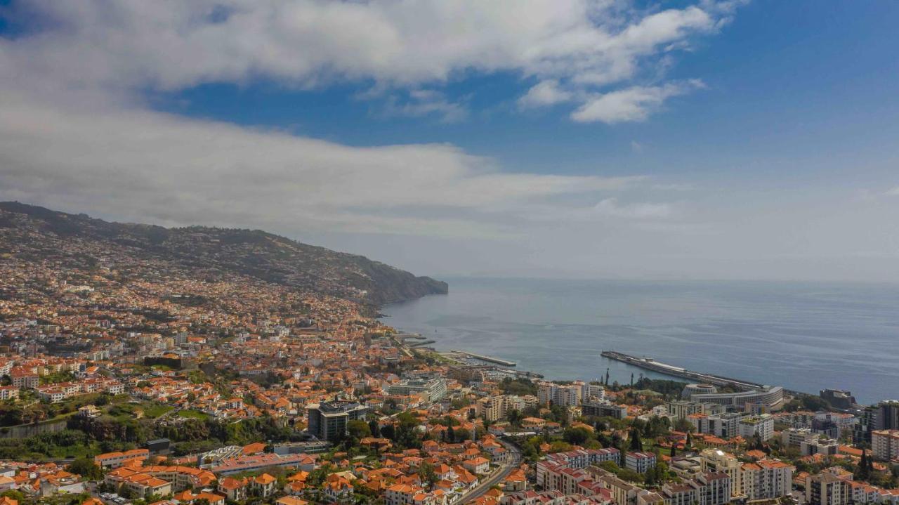 Apartment Modern 2 Bedroom Flat In Condo With Swimming Pool Funchal (Madeira)