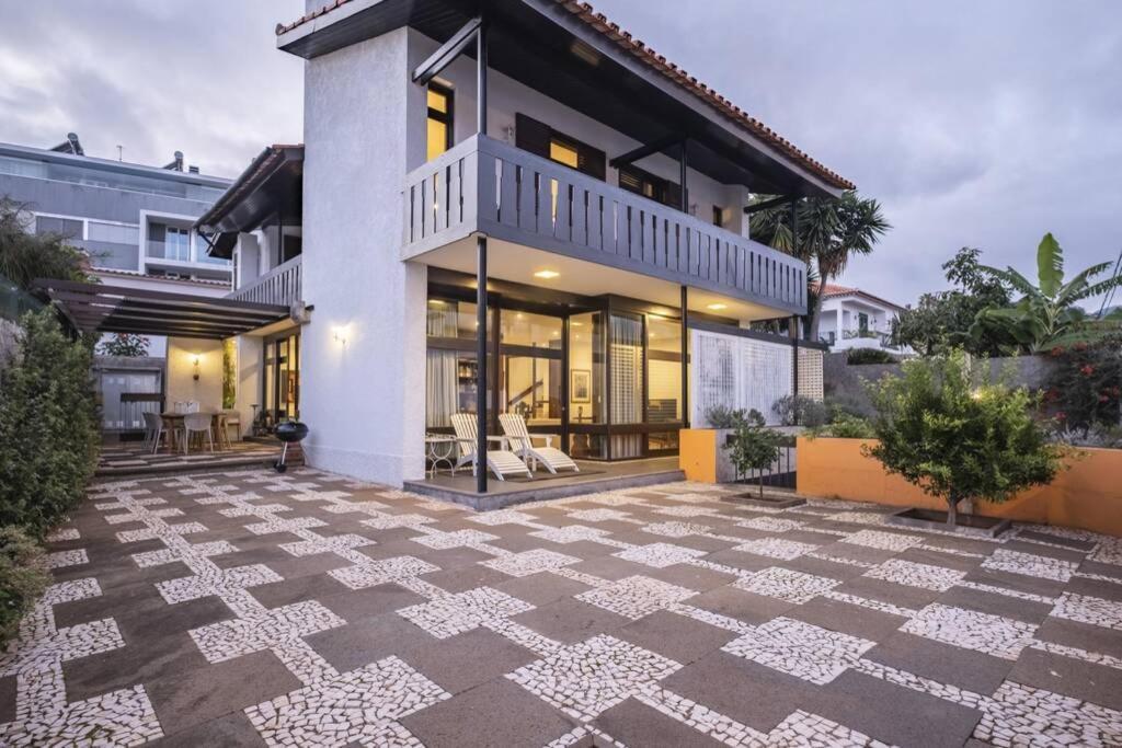 Charming Villa, Spacious, Beautiful Views! * Funchal (Madeira)