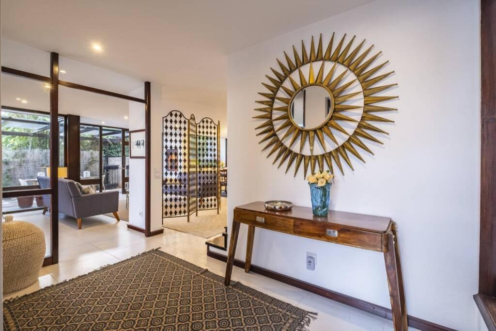 Charming Villa, Spacious, Beautiful Views!
