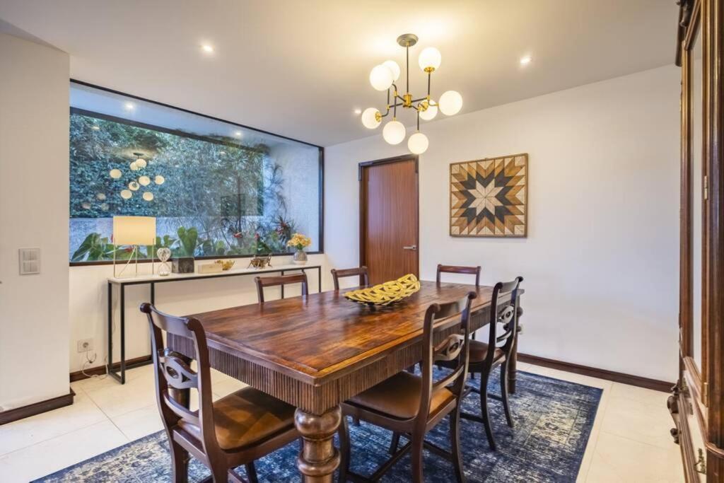 Villa Charming Villa, Spacious, Beautiful Views! Funchal (Madeira)