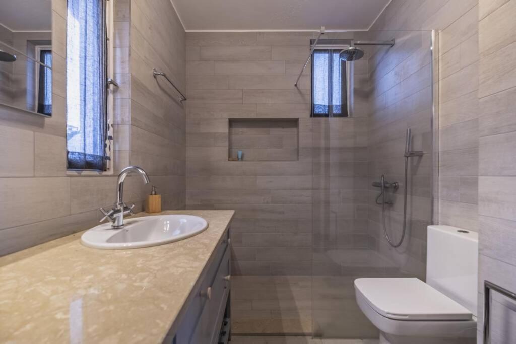 Charming Villa, Spacious, Beautiful Views! * Funchal (Madeira)