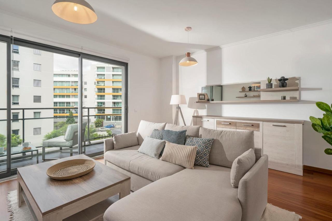 Piornais I By An Island Apartment Funchal (Madeira)