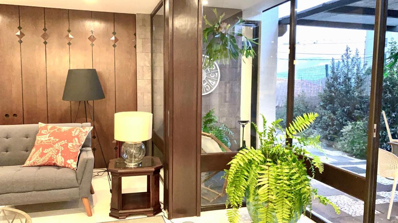 Villa Charming Villa, Spacious, Beautiful Views! *