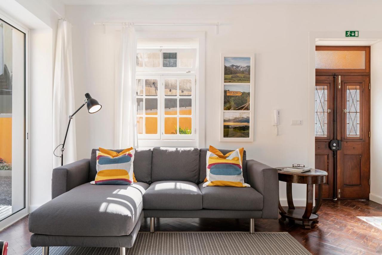 The Yellow House By Lovelystay Holiday home