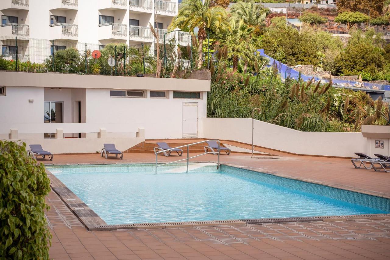 Sunny By The Sea With A Pool Funchal (Madeira)