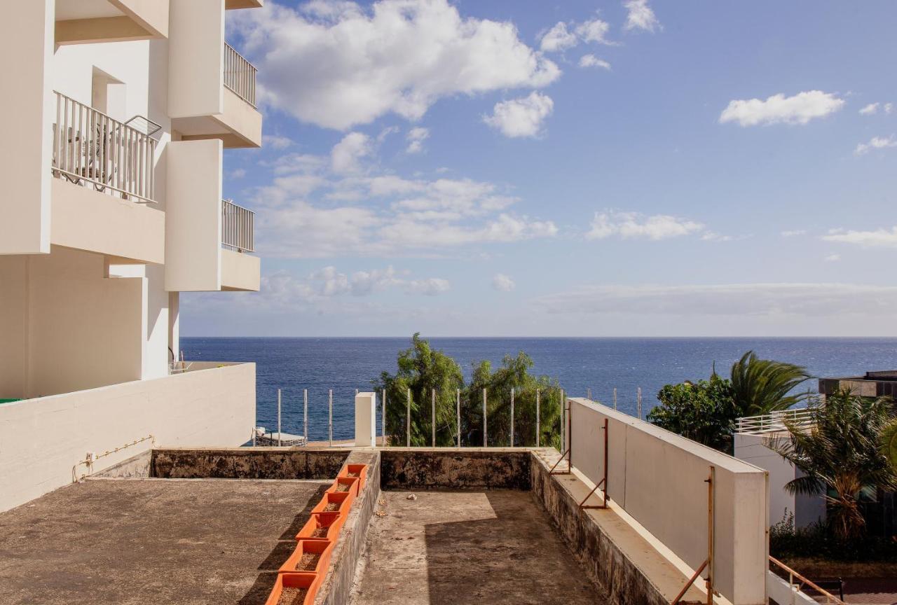 Sunny By The Sea With A Pool Apartment Funchal (Madeira)