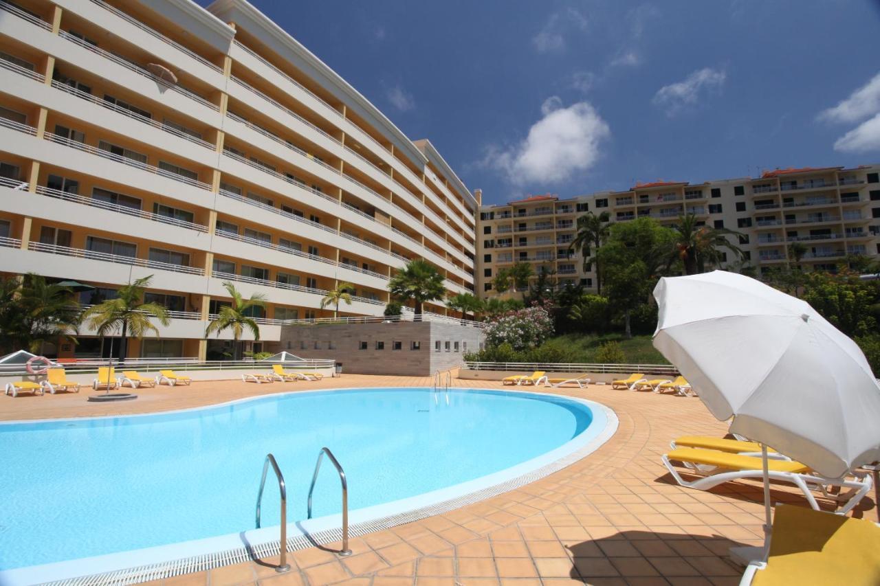 One Bedroom Holiday With Balcony And Pool