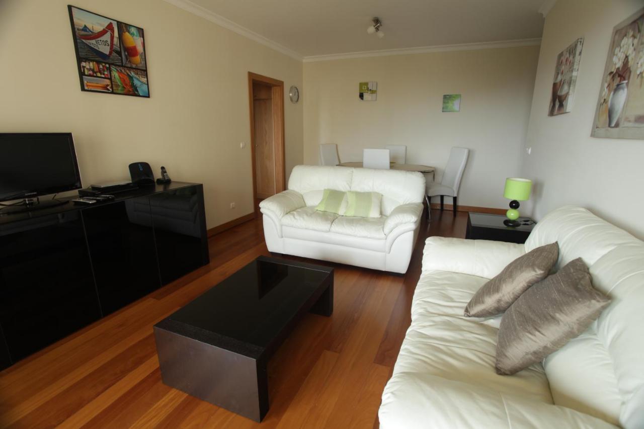 One Bedroom Holiday With Balcony And Pool Funchal (Madeira)