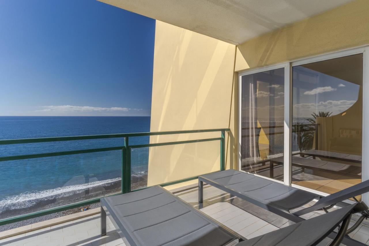 Honey On The Beach With Pool Apartamento Funchal (Madeira)