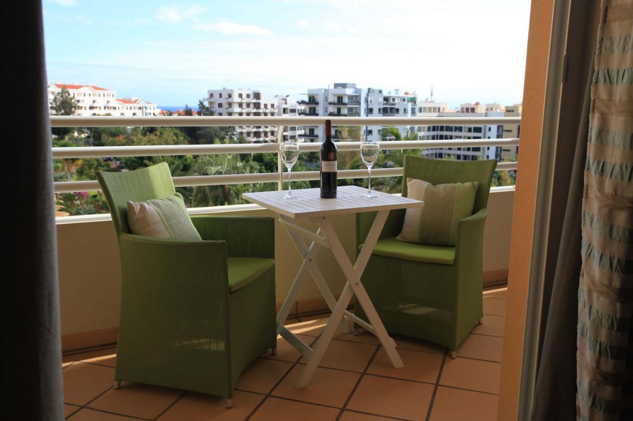 Apartment One Bedroom Holiday With Balcony And Pool Funchal (Madeira)