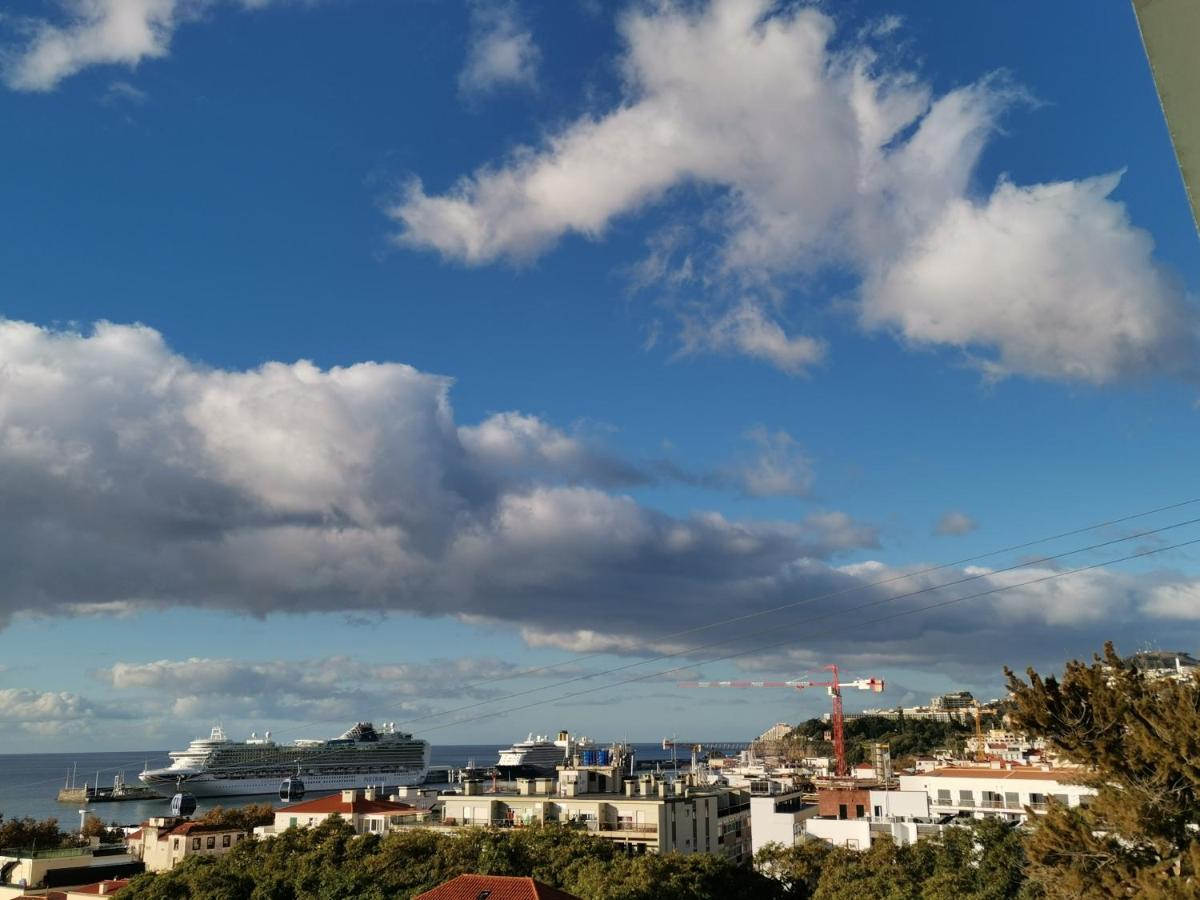 D - Your With Breathtaking Views Apartament *
