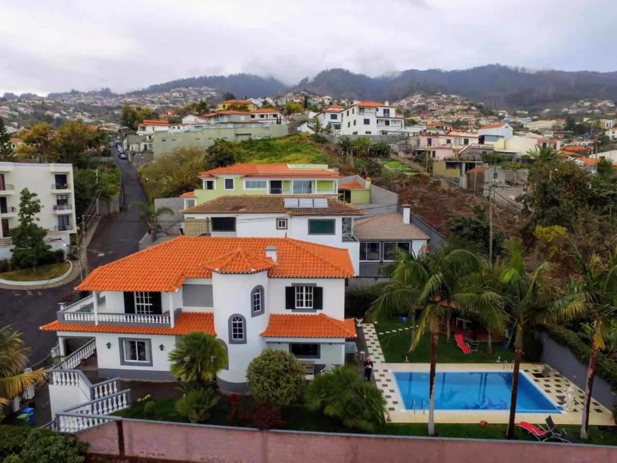 Beautiful 1-bed In Madeira Apartment