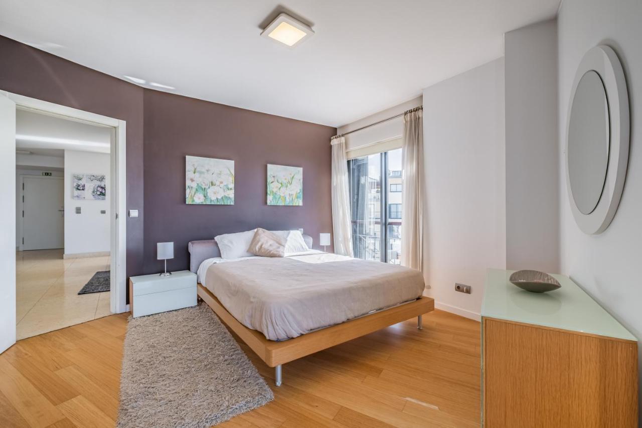 Modern Next To Forum Shopping, Near The Sea, Free Parking And Wifi Căn hộ Funchal (Madeira)