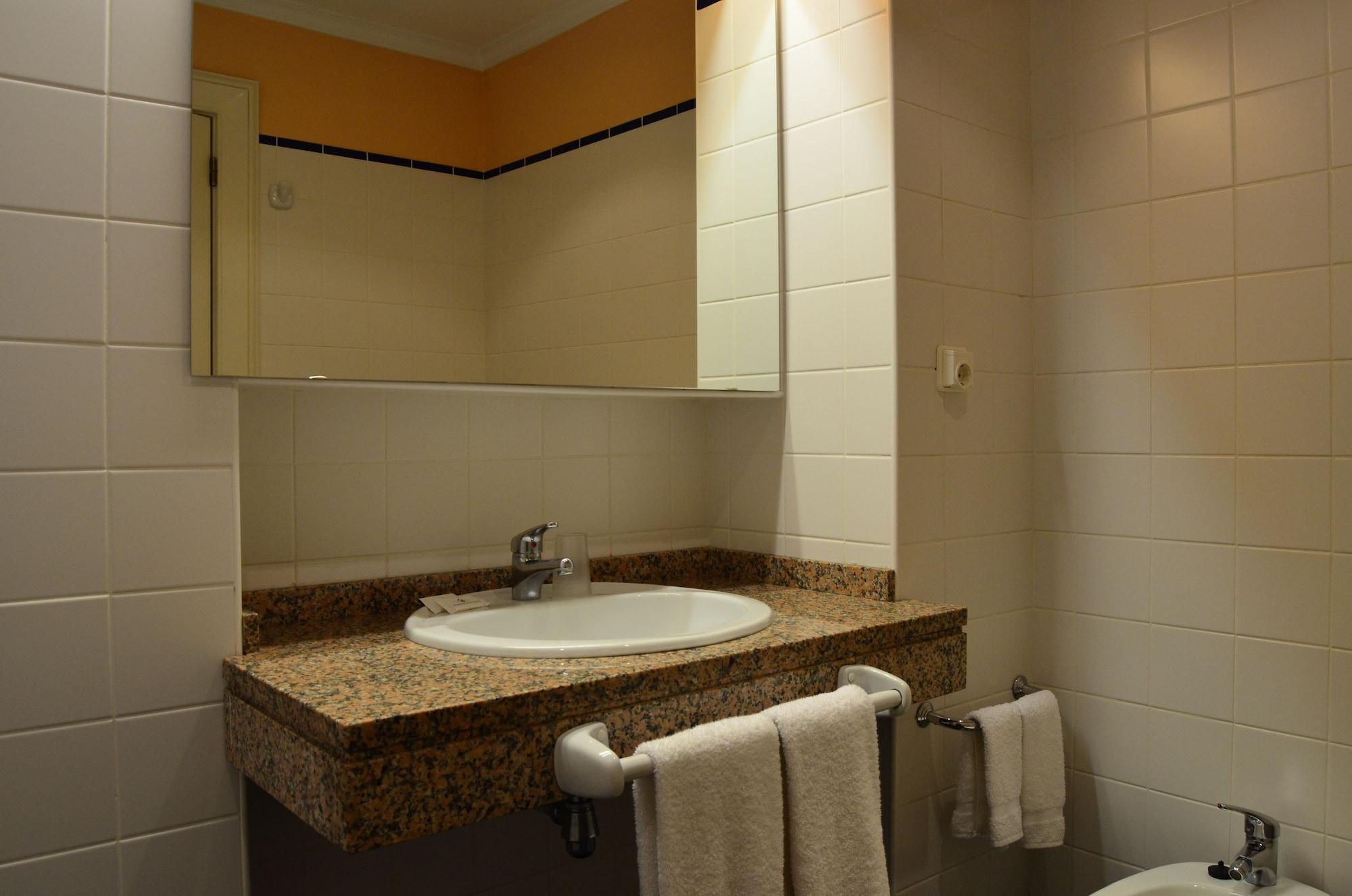 Residencial Mariazinha By Petit 2*