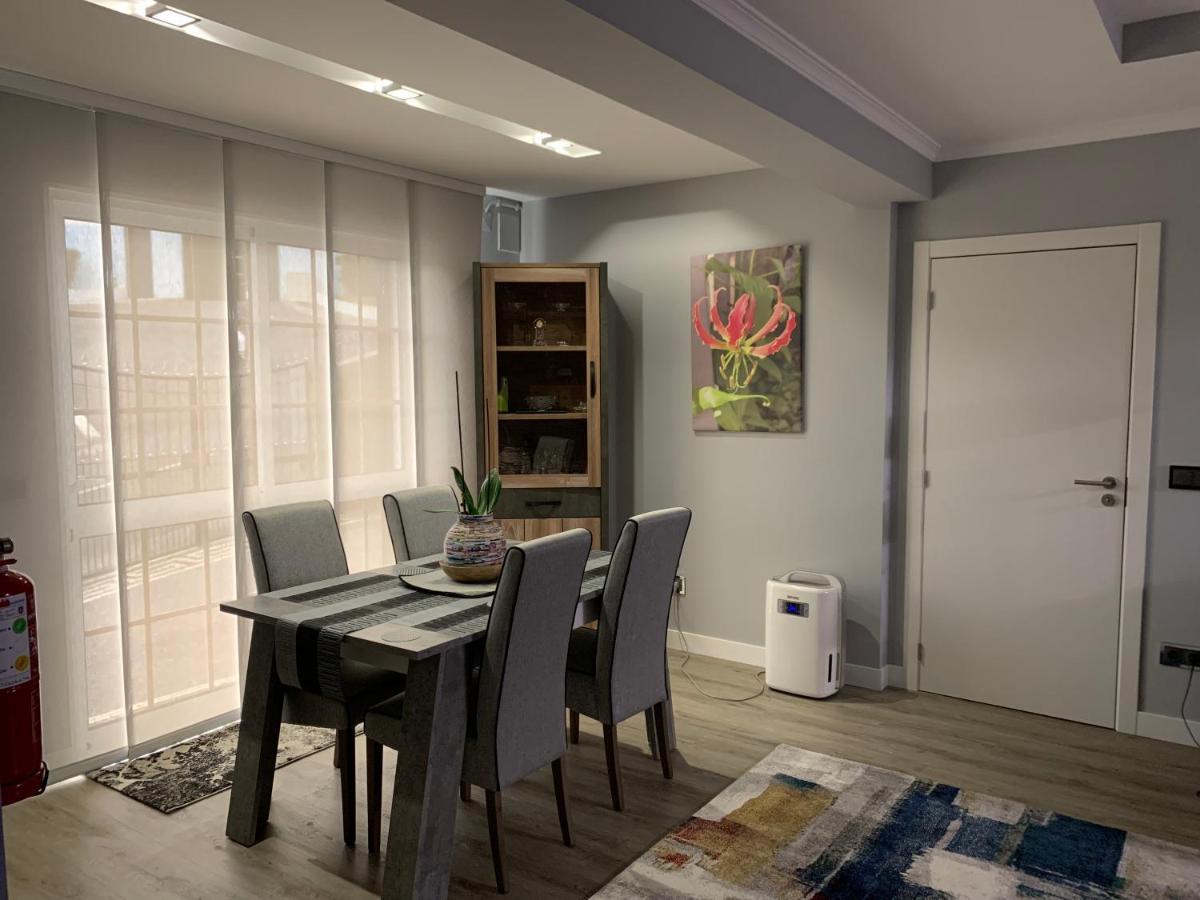 Beautiful 1-bed In Madeira Apartment
