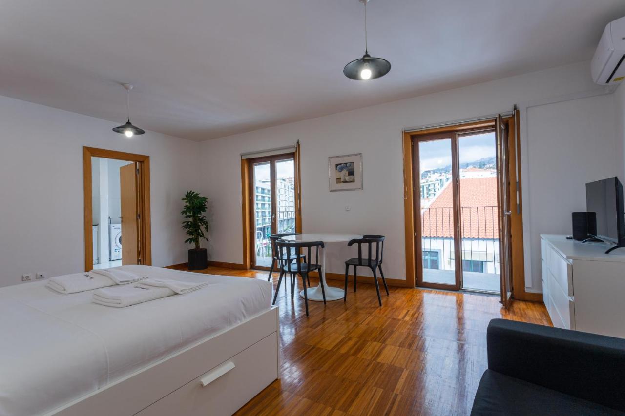 Flh With Balcony Apartamento