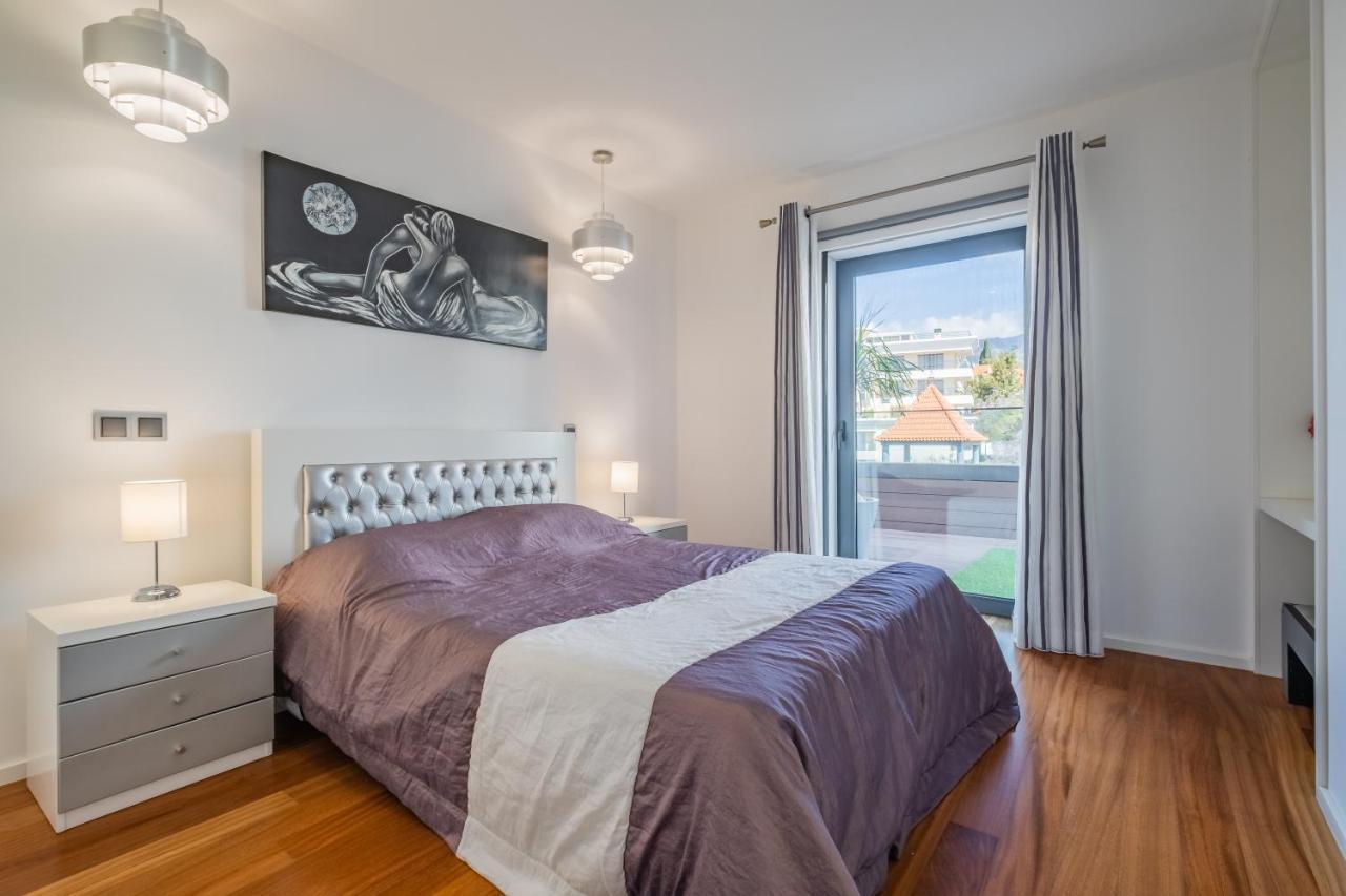 Funchal Casino View, Luxury Apartment, Big Balcony, Free Pool, Wifi And Parking Apartment