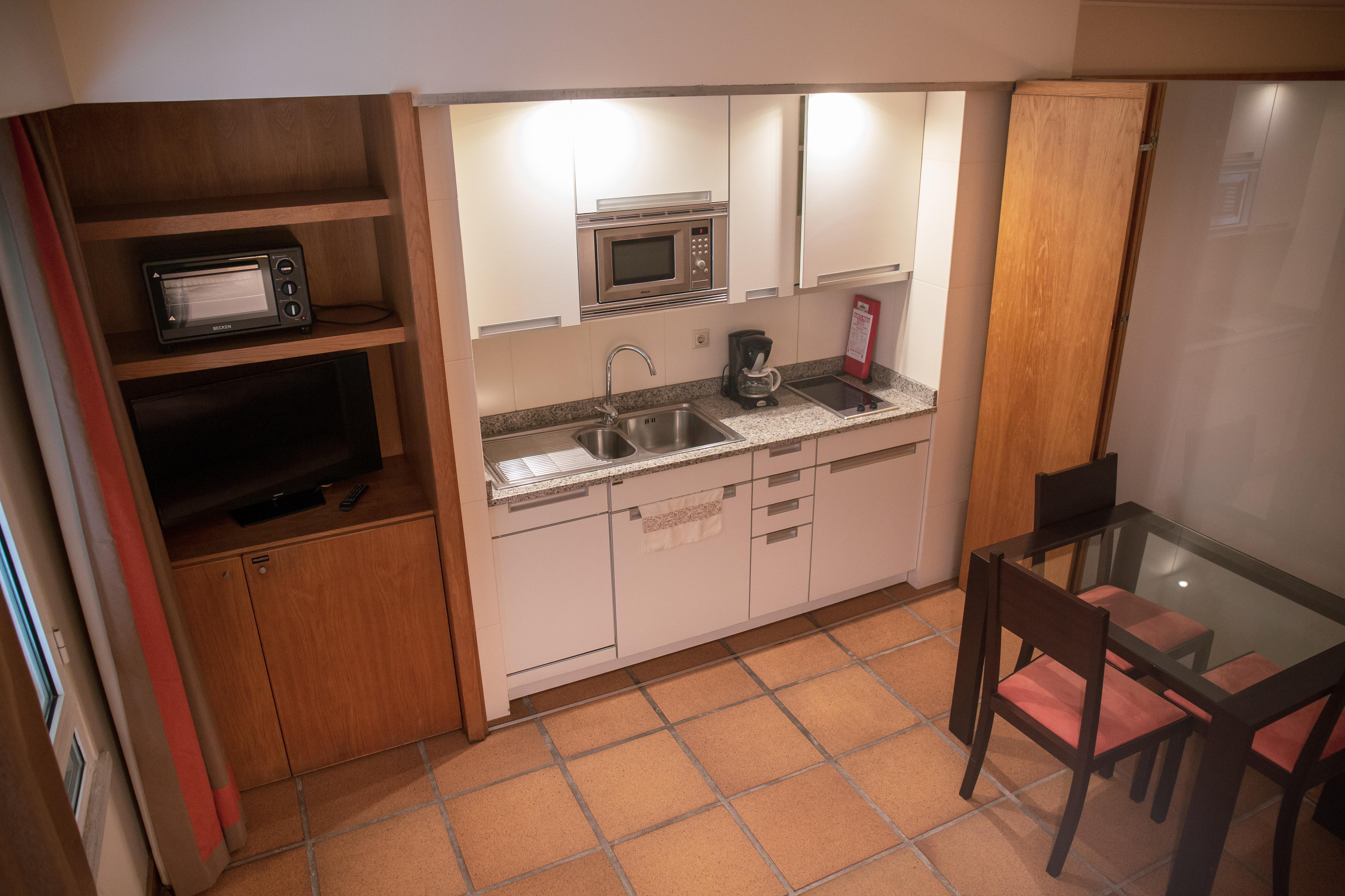 Turisticos Atlantida Aparthotel 4*
