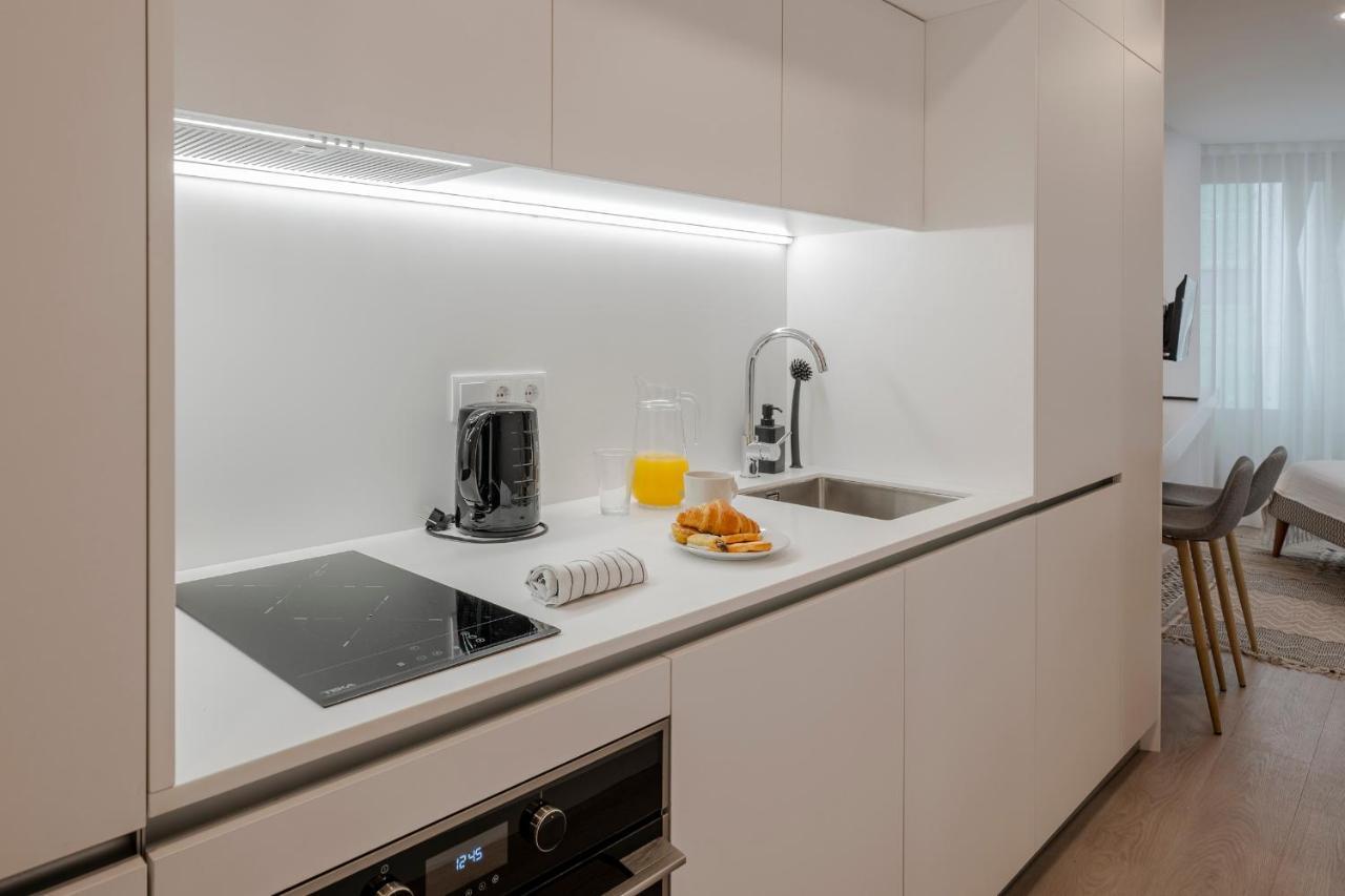 Cine Park Residences By An Island