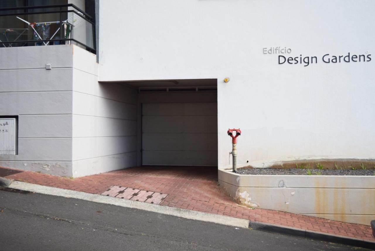 Design Gardens, A In Madeira Apartment