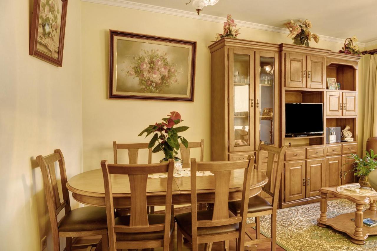 Apartment Palheiro Familiar 2 *