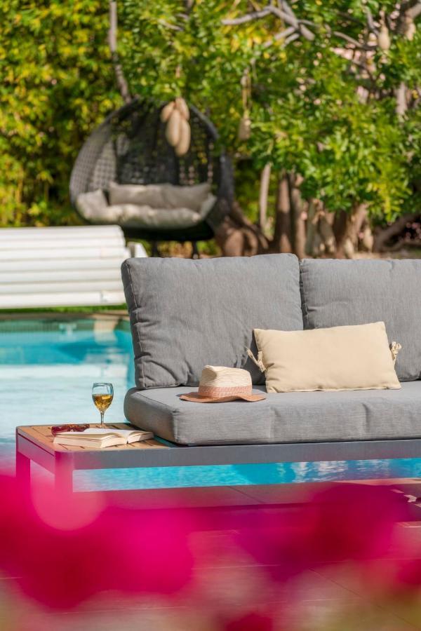 Quebradas By An Island Villa