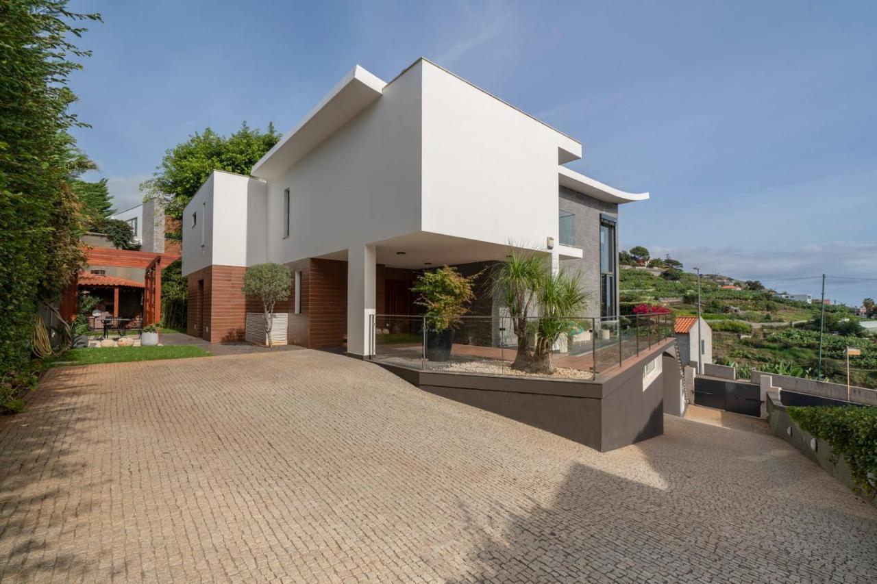Quebradas By An Island Villa *