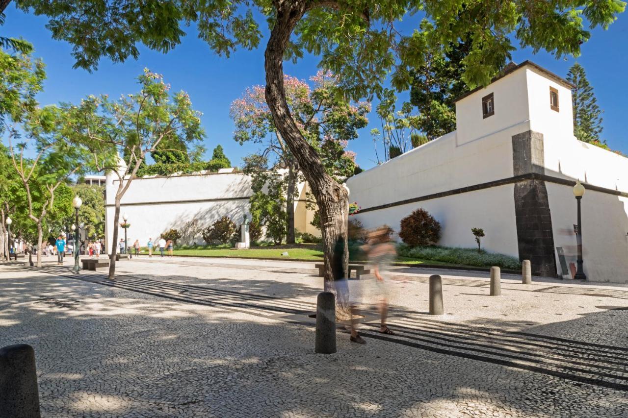 Arriaga I By An Island Funchal (Madeira)
