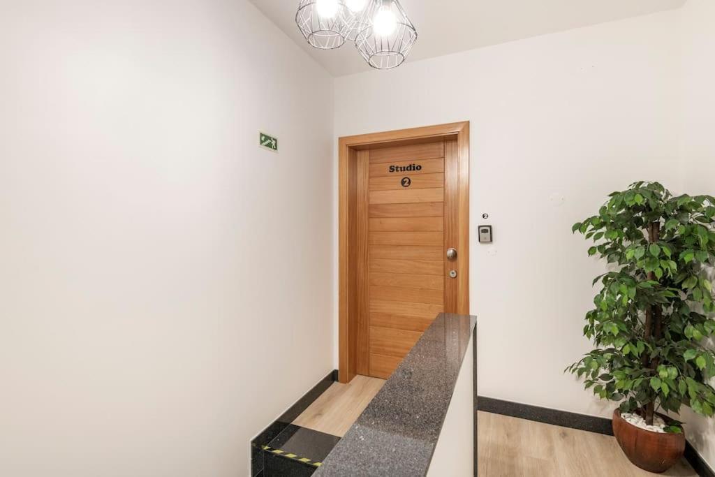 Apartment Atlantic #02 *