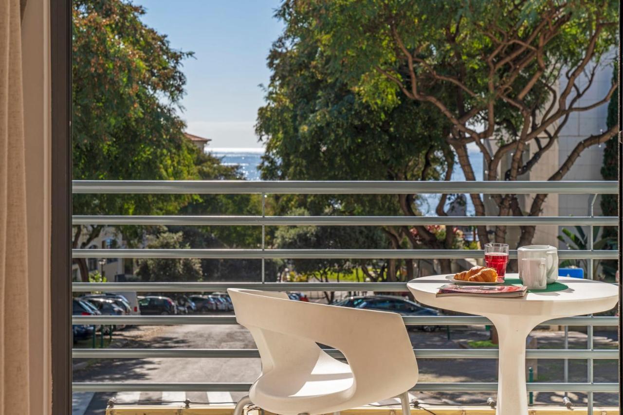 Lido View Place By An Island Funchal (Madeira)