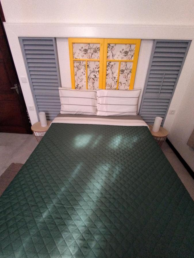 Holiday home Bus Stop House 84 *