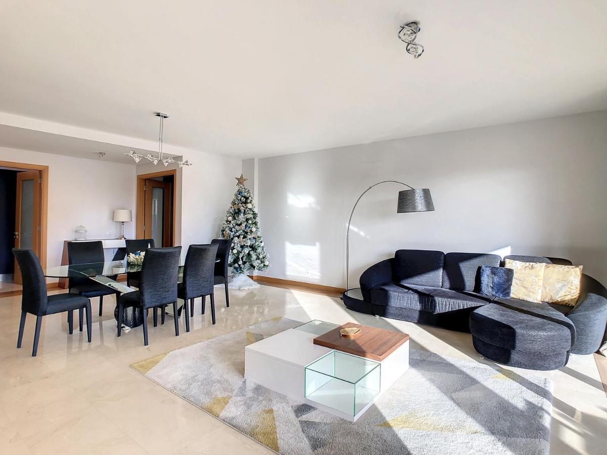 Apartament Deluxe Living By Lovelystay *